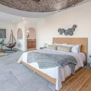 24 bedroom 1 hollywood house