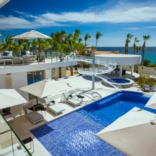 24 exterior casa aqua blanca