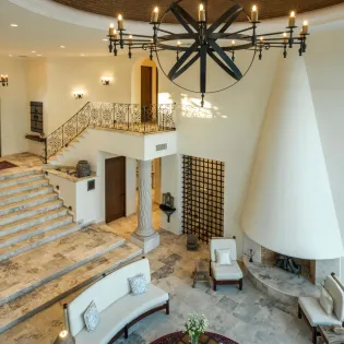 24 hallway villa rio de luna