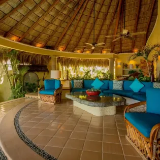 24 living room villa las rocas