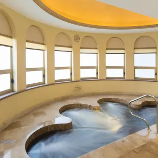 24 villa la estancia spa
