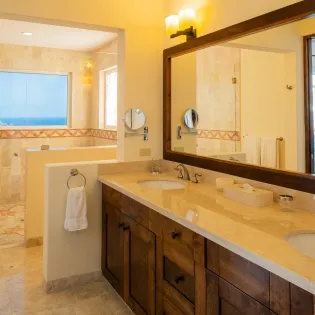 25 bathroom 1 casa marisol