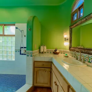 25 bathroom 1 villa lorena