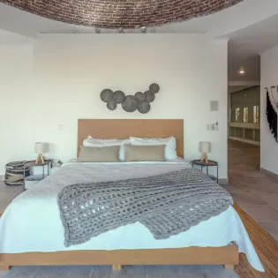 25 bedroom 1 hollywood house