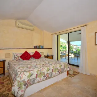 25 bedroom 2 villa los geckos