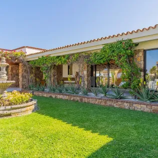 25 casa pacifico del mar patio4