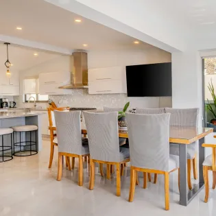 25 dining area villa nazar