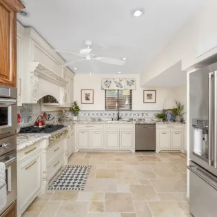 25 kitchen villa marisal