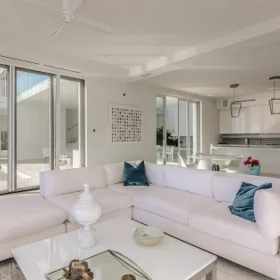 25 villa besame 5th br 