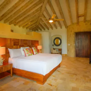 26 bedroom 2 villa piedra blanca
