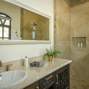 26 villa maria bonita bathroom
