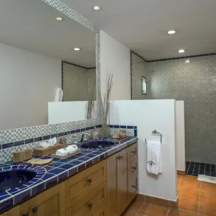 27 bathroom 4 casa edwards
