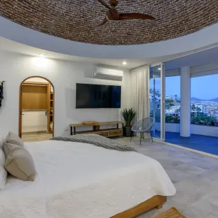 27 bedroom 1 hollywood house