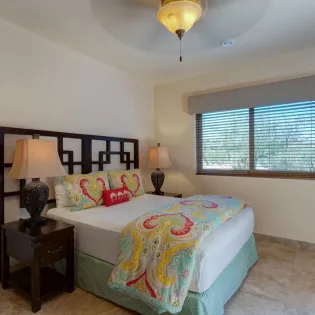 27 bedroom 4 villa esquina