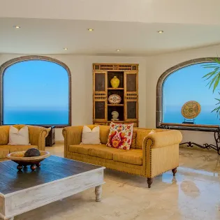 27 casa grande livingroom2