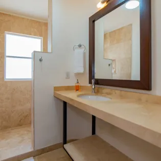 28 bathroom 1 villa tamika