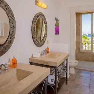28 bathroom 2 villa buena vista