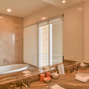 28 bathroom 2 villa del mar
