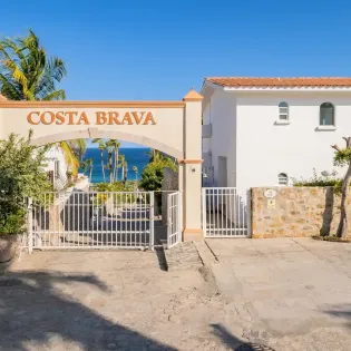 28 exterior casa jazmin