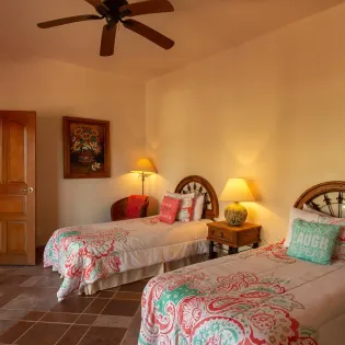 28 villa bougainvillea