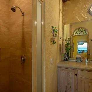 28 villa de la playa bathroom 1