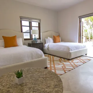28 villa delfines