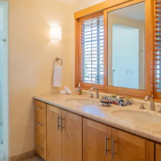 29 bathroom 2 villa dos vistas