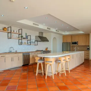 29 villa perla kitchen3