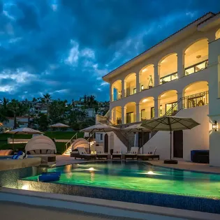 3 casa del mar punta bella poolside