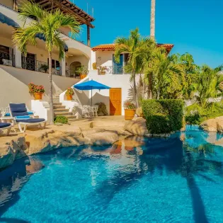 3 exterior villa miramar