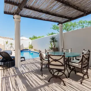 3 exterior villa tamika