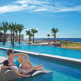 3 secrets puerto los cabos pool