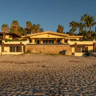 3 villa de la playa beach