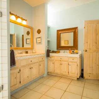 30 bathroom 2 villa ladrillo