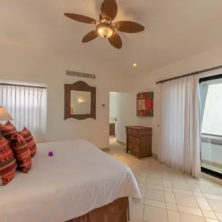 30 bedroom 4 villa grande