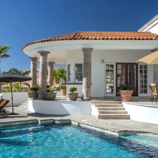 30 exterior villa paraiso