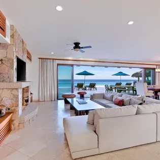 30 vllla bahia de los frailes living room