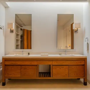 31 bathroom 3 west enclave 8