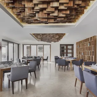 31 dining area live aqua private residences