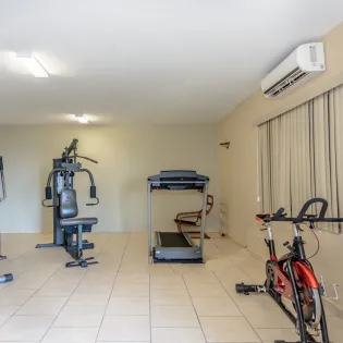 31 gym las olas penthouse a501