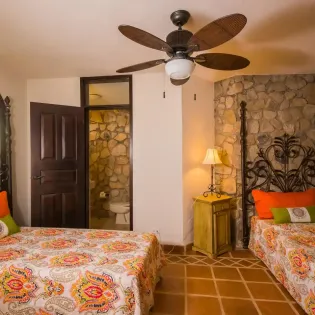 32 bedroom 1 hacienda edith