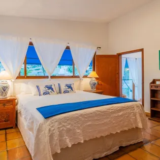 32 bedroom 2 villa carolina