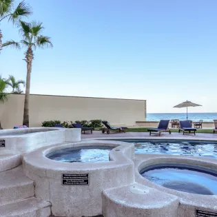 32 exterior las olas penthouse a501