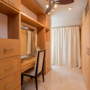32 hallway villa sirena