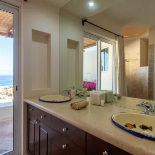 33 bathroom 3 villa perla