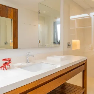 33 bathroom 4 west enclave 8