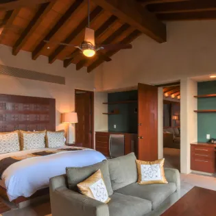 33 bedroom 6 villa tranquilidad