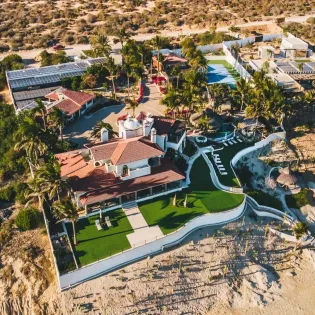 33 exterior casa bellamar