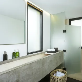 34 bathroom 3 villa marena 18