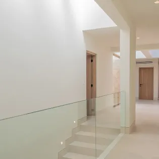 34 villa lazul hallway